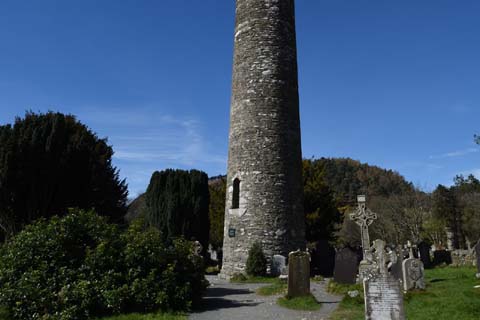 「山」の意味と画数